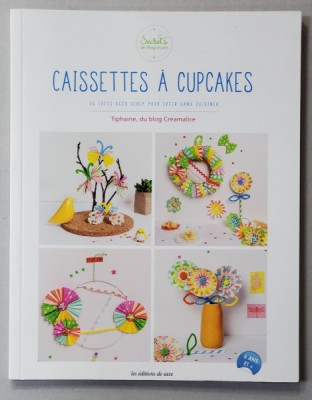 CAISSETTES A CUPCAKES - 26 IDEES DECO GIRLY POUR CREER SANS CUISINER par TIPHAINE , DU BLOG CREAMALICE , 2018 foto