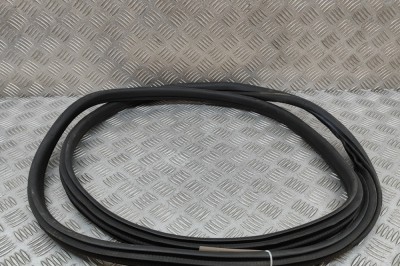 Garnitura ușă dreapta față BMW iX1 U11 BEV 2023 OEM: 9451505 | 28088335 foto