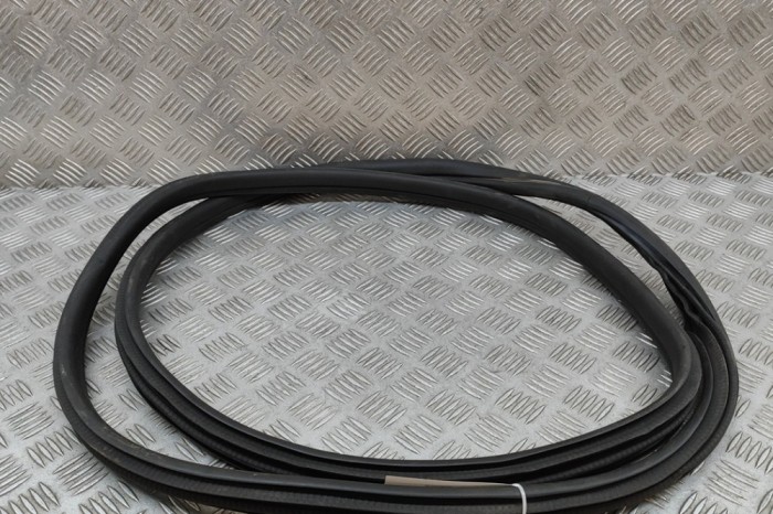 Garnitura ușă dreapta față BMW iX1 U11 BEV 2023 OEM: 9451505 | 28088335