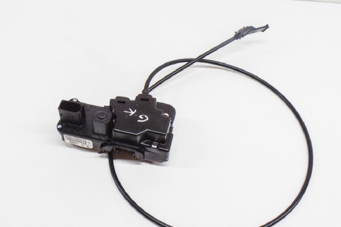 &Icirc;ncuietoare ușă st&acirc;nga spate TESLA MODEL S 2018 OEM: 6008911-00-D 11494726