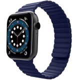 Cumpara ieftin Curea iUni compatibila cu Apple Watch Ultra/SE/8/7/6/5/4/3/2/1, 42mm, Silicon Magnetic, Midnight Blue