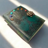 Agenda Jurnal din piele naturala cu pagini tip pergament si inchidere metalica - Copacul vietii 7 chakre