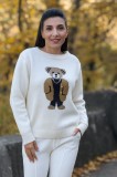 Bluza dama crem tricotata cu imprimeu ursulet