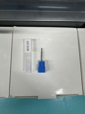 Duză de diamant pentru cuticulă, flacără, br&amp;acirc;u albastru 257 / 015B foto