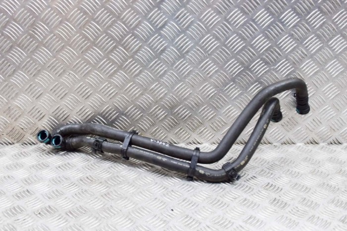 Furtun de lichid de răcire JAGUAR F-PACE X761 2016 OEM: GX73-18C266-AD 15531359