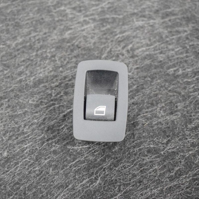 Buton geam ușă dreapta spate BMW 3 F30, F80 2013 OEM: 9208106 3460287