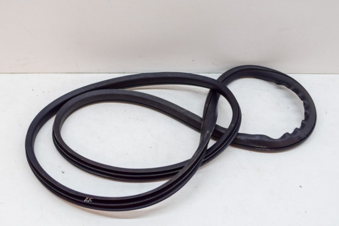 Garnitura ușă st&acirc;nga față JAGUAR E-PACE X540 2020 OEM: J9C3-20708-A | 13980118