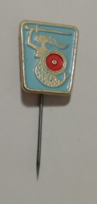 QW9 N7 67 - insigna - heraldica - Sirena cu spada si scut foto