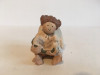 Decor Craciun miniatura figurina ceramica inger cu partitura muzicala 4.5cm