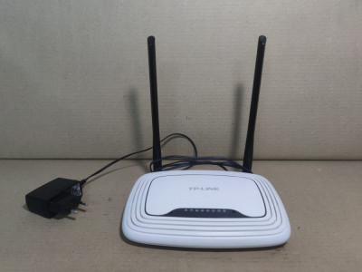 Router wireless N 300Mbps TP-LINK TL-WR841N foto