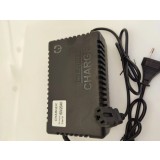 Incarcator YP 60V &ndash; 20A, triciclu electric Volta APM5 trotinet 60v20ah