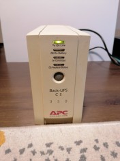 UPS APC Back UPS CS 350 foto
