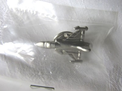 Insigna - pin Avion de lupta [1]. Argintie, Noua, in protectie foto