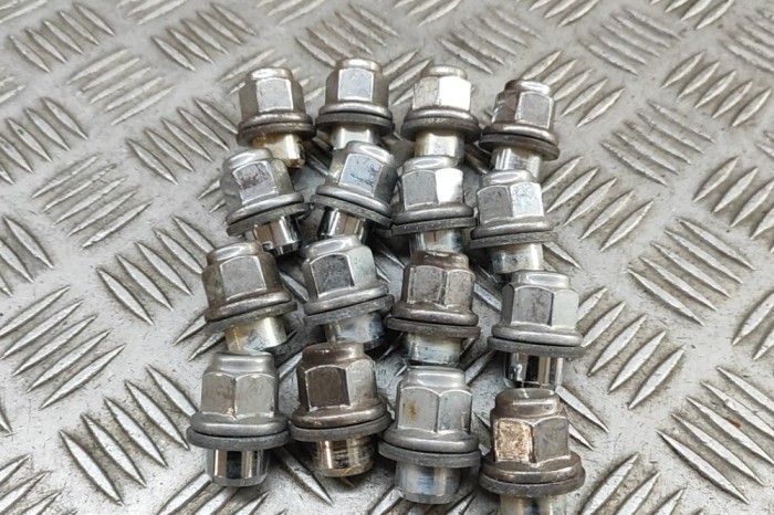 Set prezoane roata LEXUS NX _Z1_ 2020 OEM: 90942-01033 31599730