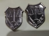 M3 C26 - Militar - semne de arma - metalice - justitie militara - argintii, Romania de la 1950