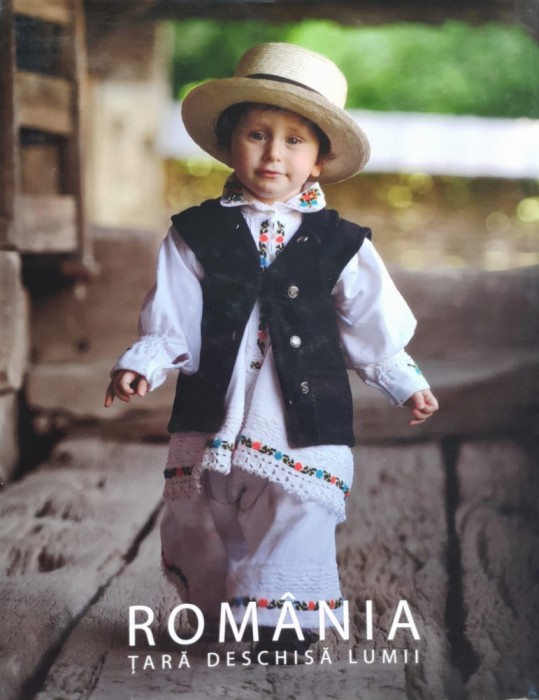 Romania Tara Dechisa Lumii - Colectiv , E102