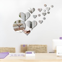 Ceas Decorativ, Love