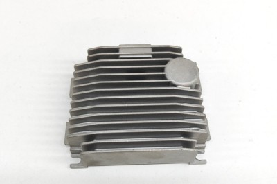 Amplificator de sunet PORSCHE Taycan 2022 OEM: 9J1035446H,9J1.035.446.H,9J1035446,9J1.035.446 | 25148313 foto