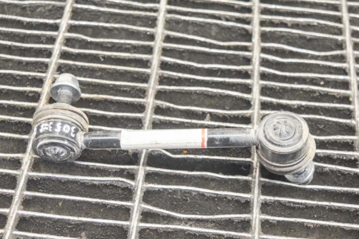 Bieleta stabilizatoare st&acirc;nga spate TESLA MODEL 3 2020 OEM: 1044491-00-E 12361700