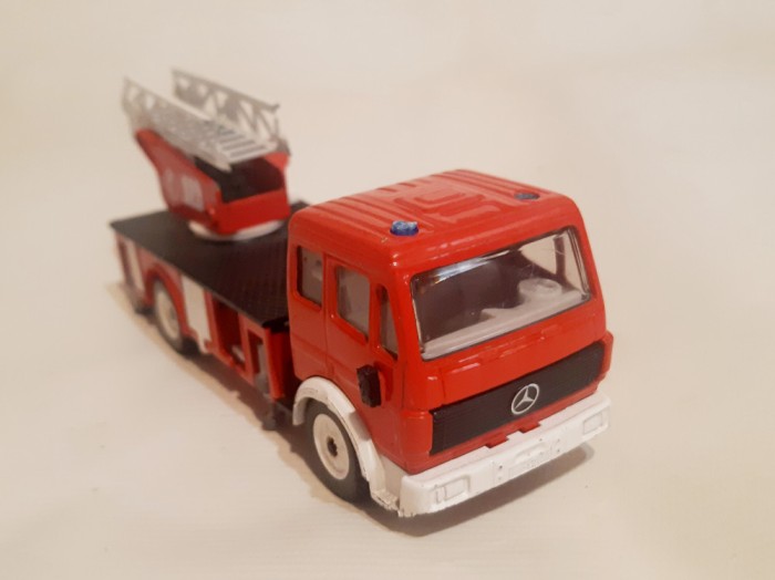 Autoscara de pompieri - Siku