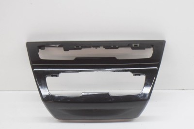 nerasta BMW X1 F48 2017 OEM: 9305907 12476890 foto