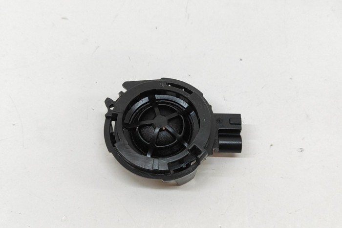 Difuzor ușă dreapta față AUDI Q3 Sportback F3N 2024 OEM: 83A035398 | 31861545