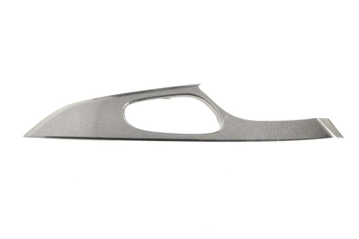 Ornament panou ușă dreapta față NISSAN X-TRAIL T32_ 2016 OEM: 80682-4CL0A 13696260