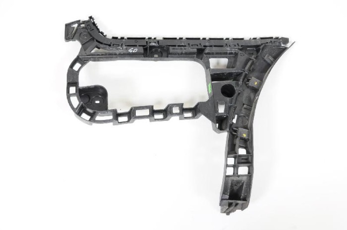 Suport bara de protecție dreapta spate VW PASSAT CC 357 2011 OEM: 3C8807375A,3C8807356 2811481