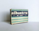 Albastru de rufe - simbolul curateniei comuniste