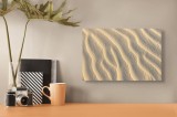 Tablou Canvas, "Urmele v&acirc;ntului pe nisipul fierbinte", Dune, Ondulare, Textură, Liniar, Fin, Natură, Sable, Valuri, Desert, Model, 39 x 26 cm, CMCLASS