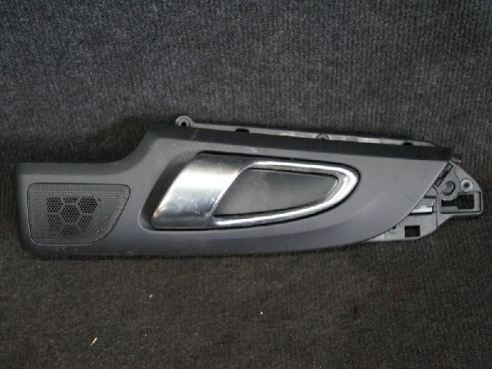 Cadru m&acirc;ner interior ușă dreapta spate PORSCHE CAYENNE 92A 2011 OEM: 7P5837019 1933593