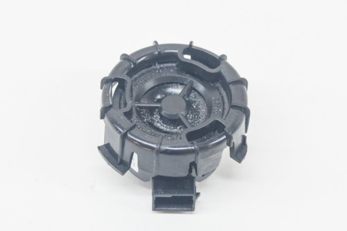 Difuzor ușă st&acirc;nga spate FIAT 500X 334_ 2016 OEM: 90220027004A 13419893