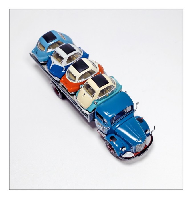 Macheta Mercedes-Benz L3500 1:43 Premium Classixxs