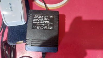 ALIMENTATOR 12V- 2,5 A MODEL OH-66064DB foto