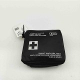 Trusa de prim ajutor AUDI E-TRON GT 2023 OEM: 8J7860282B 31444630