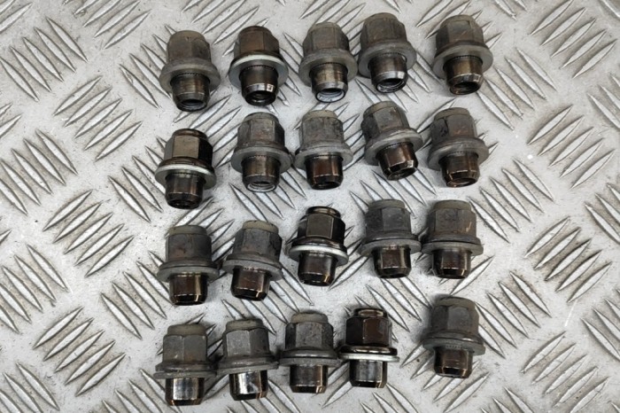 Set prezoane roata LEXUS UX _AA1_, _AH1_, _MA1_ 2022 OEM: 90942-01115 30272866