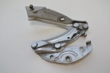 Balama capota dreapta față VW PHAETON 3D_ 2009 OEM: 3D0823302D | 2088549