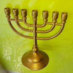 F343-Sfesnic MENORA ISRAEL mic bronz masiv aurit stare buna. Marimi: 12/ 11 cm.