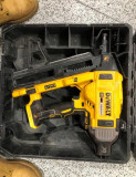 Pistol de batut cuie in beton 18V XR, fara acumulatori, DeWALT