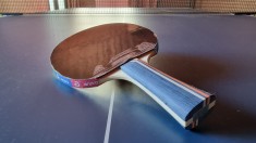 Paleta tenis de masa profesionala foto
