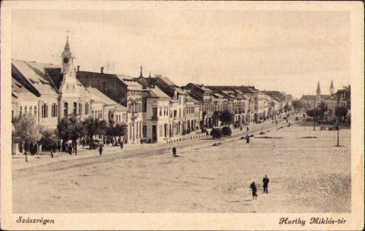 CP484N Reghin Piața Horthy Mikl&amp;oacute;s Sz&amp;aacute;szreg&amp;eacute;n Horthy Mikl&amp;oacute;s t&amp;eacute;r carte poștală foto