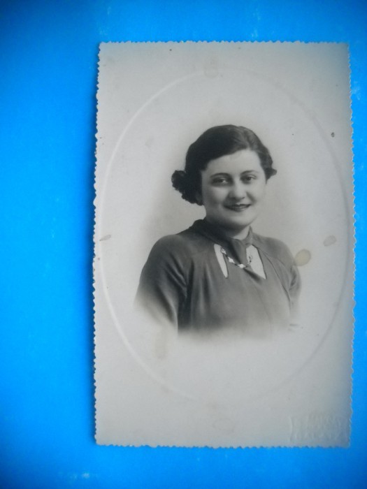 HOPCT 181 D FATA CU MEDALION-FOTO G MAKSAY GALATZ-GALATI-FOTOGRAFIE VECHE TIP CP