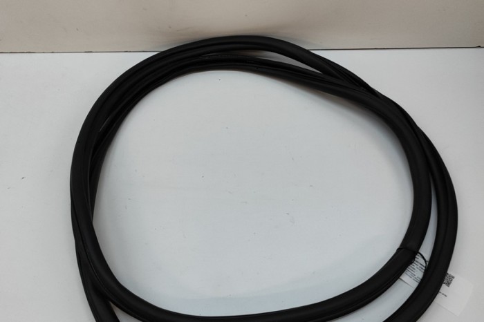 Garnitura ușă st&acirc;nga față PORSCHE CAYENNE Coupe 9YB 2023 OEM: 9Y3833721B | 30748006