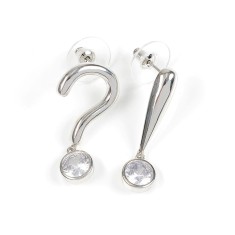 Cercei argintii asimetrici semn intrebare si exclamare
