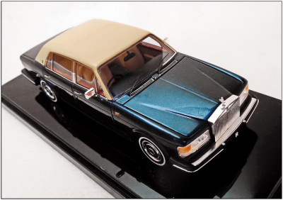 Macheta Rolls-Royce Silver Spur II 1:43 TSM foto