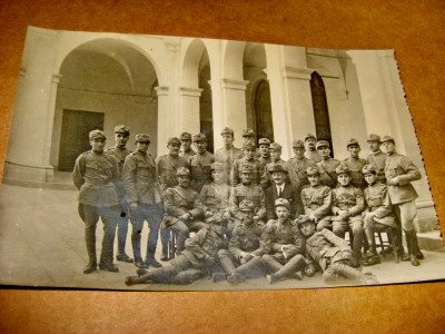 B258-I-WW1 Foto Absolventi Ofiteri Medici Carol Davila Romania primul razboi. foto