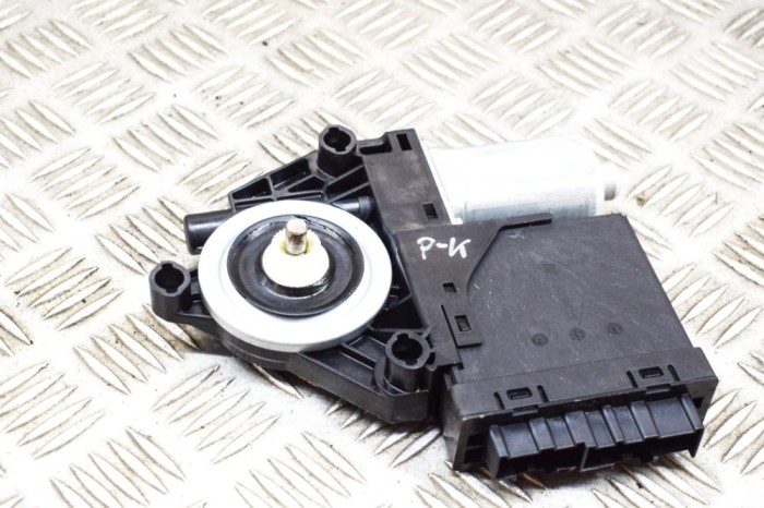 Motor macara geam ușă st&acirc;nga față VOLVO XC90 II 2017 OEM: 927588-103,31676498 17944948
