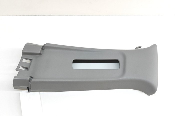 Ornament st&acirc;lp B st&acirc;nga HONDA CR-V V RW 2021 OEM: 84161-TLA-E01-20 30443632