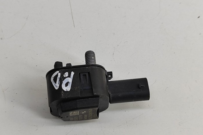 Senzor de impact lateral dreapta BMW 6 Cabrio F12 2012 OEM: 9224178 29488043