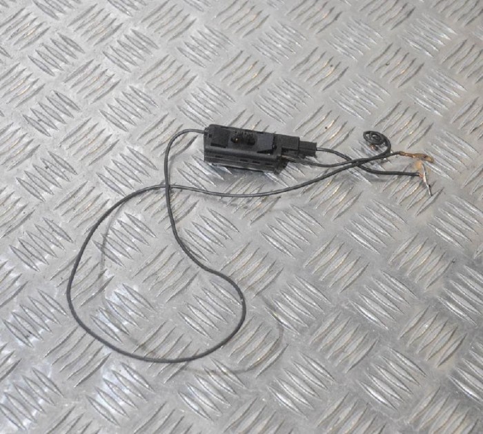 Amplificator de antena VW PASSAT CC 357 2014 OEM: 3AA035570A | 2413479